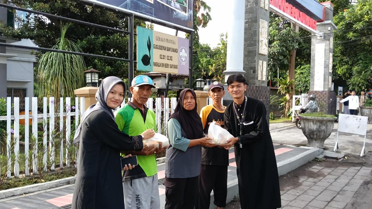 Foto Berbagi di Bulan Ramadhan 라마단의 따뜻한 나눔 🌙✨